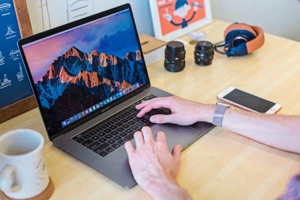 Comment se déroule l’installation de MacOs Monterey ?